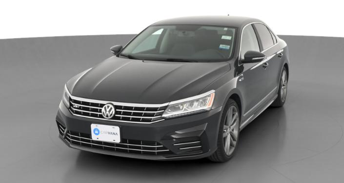 2017 Volkswagen Passat R-Line Hero Image