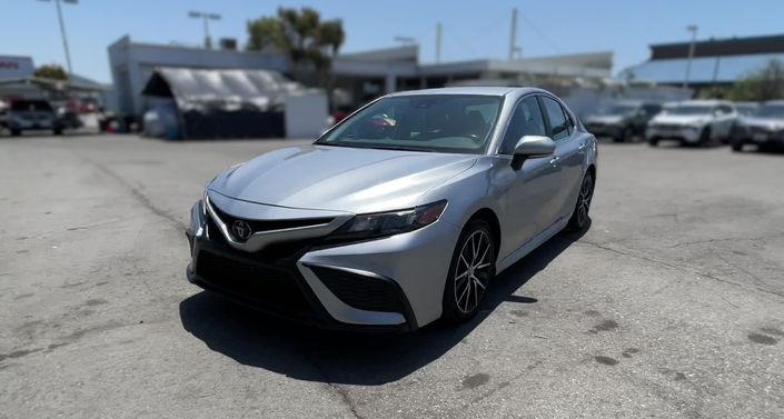 2024 Toyota Camry SE Hero Image