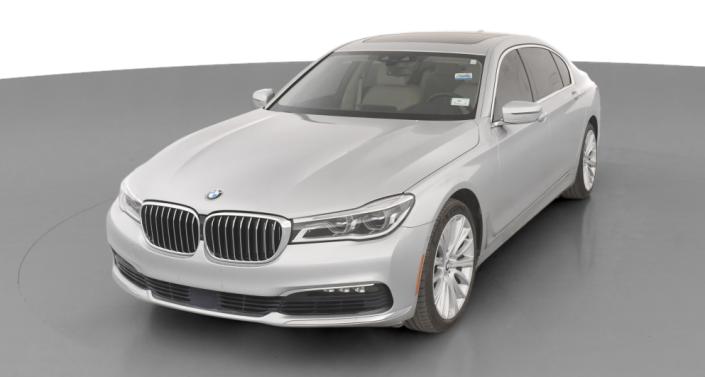 2016 BMW 7 Series 750i Hero Image
