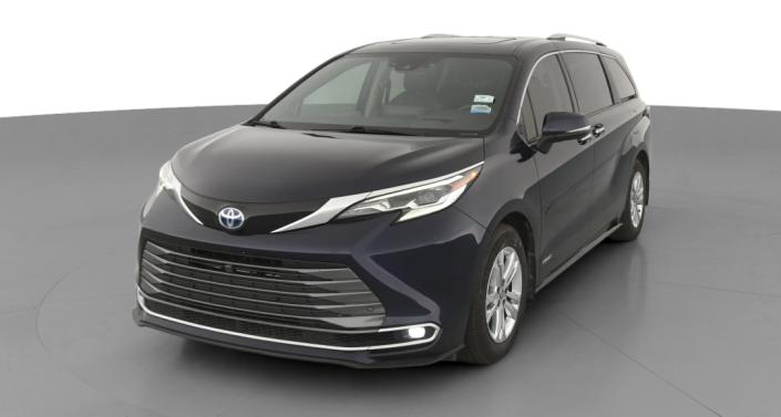 2021 Toyota Sienna Platinum Hero Image