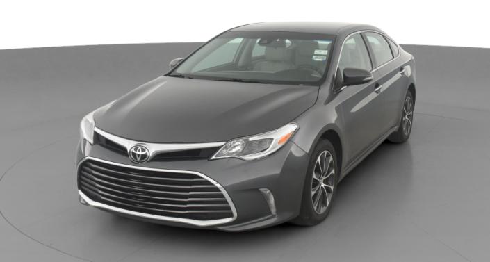 2017 Toyota Avalon XLE -
                Hebron, OH