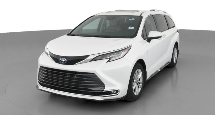 2024 Toyota Sienna Limited -
                Concord, NC