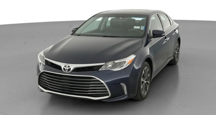 2016 Toyota Avalon XLE Hero Image
