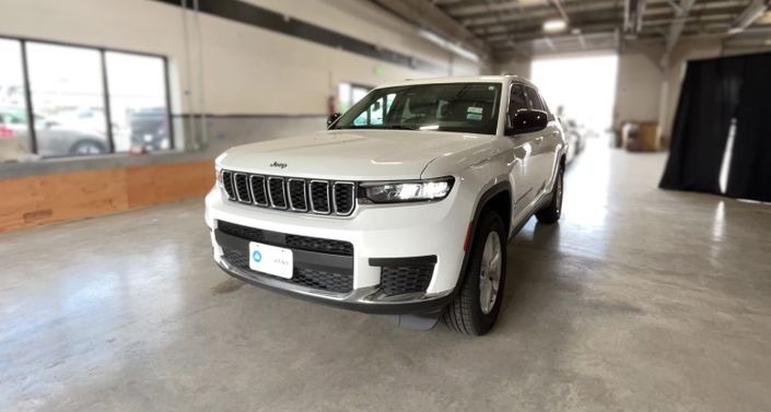 2022 Jeep Grand Cherokee L Laredo Hero Image