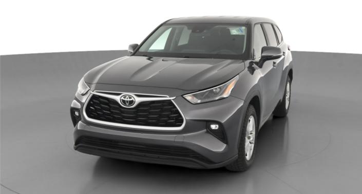 2023 Toyota Highlander LE Hero Image