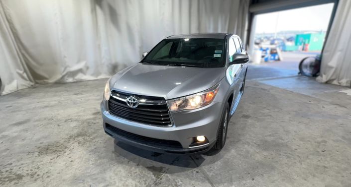 Thumbnail: 2016 Toyota Highlander - 1
