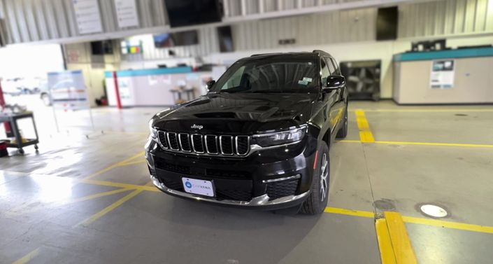 2024 Jeep Grand Cherokee L Limited Edition Hero Image