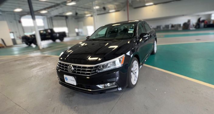 Thumbnail: 2017 Volkswagen Passat - 1