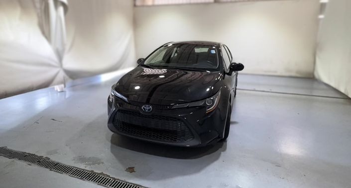 2022 Toyota Corolla LE Hero Image