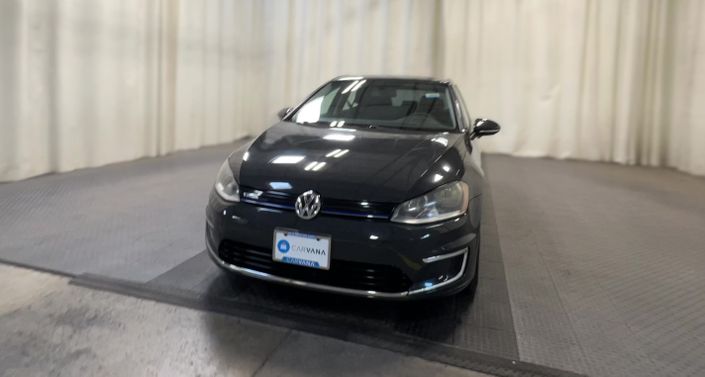 2016 Volkswagen e-Golf SE Hero Image