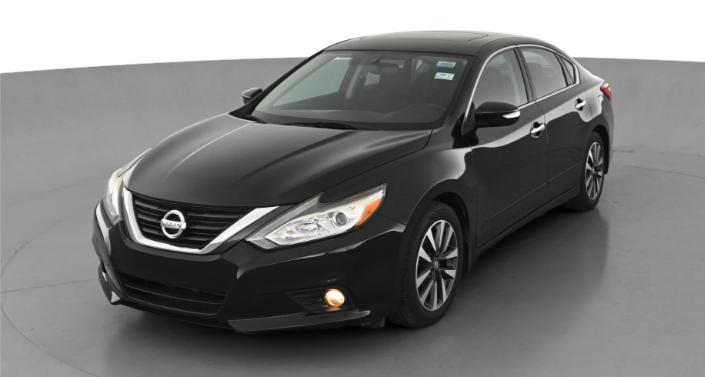 2016 Nissan Altima SV Hero Image