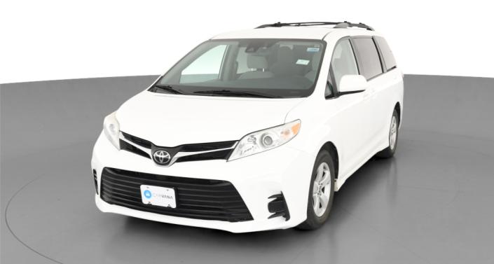 2020 Toyota Sienna LE Hero Image