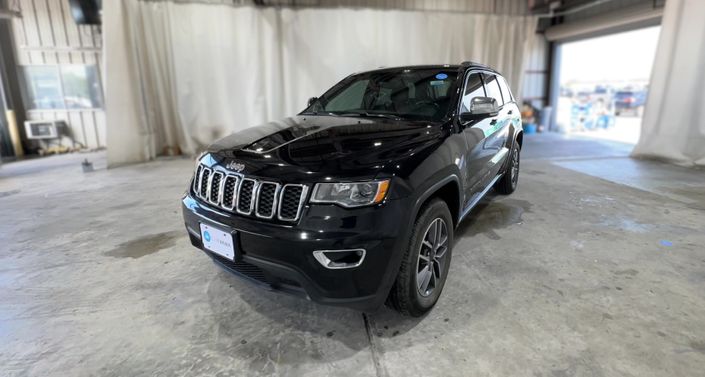2020 Jeep Grand Cherokee Laredo Hero Image