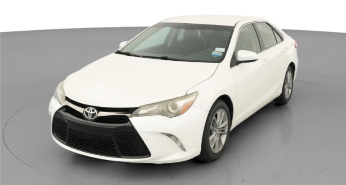 2015 Toyota Camry SE Hero Image