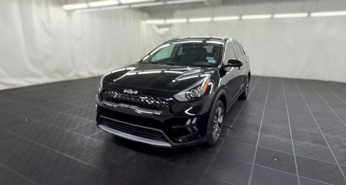 2022 Kia Niro LXS Hero Image