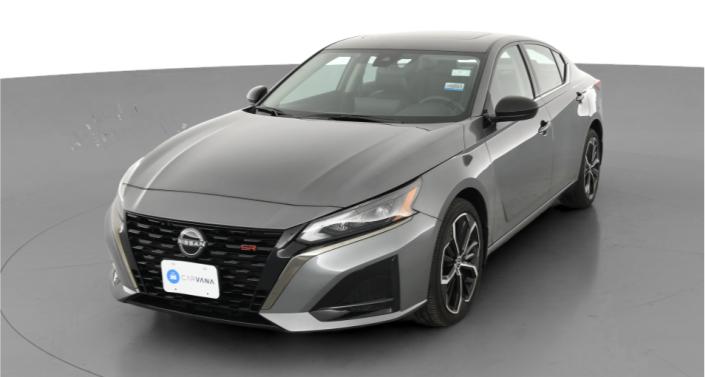 2024 Nissan Altima SR Hero Image