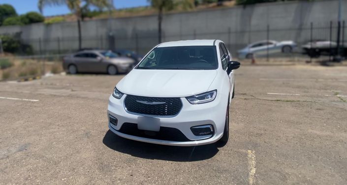 2024 Chrysler Pacifica Touring L -
                  San Diego, CA