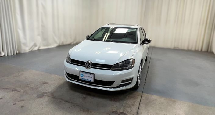 2016 Volkswagen e-Golf SE Hero Image