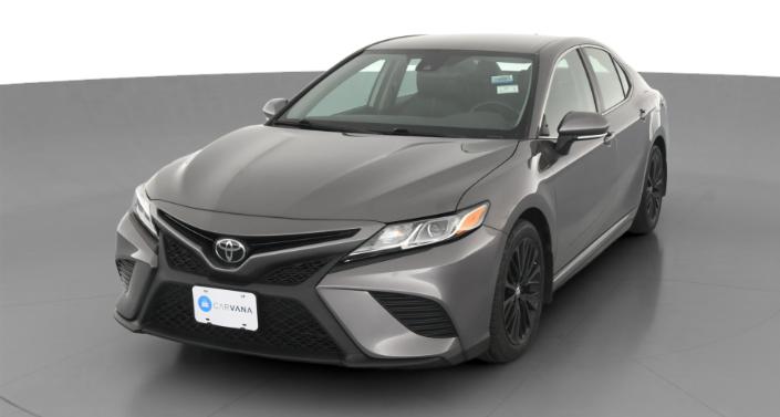 2020 Toyota Camry SE Hero Image
