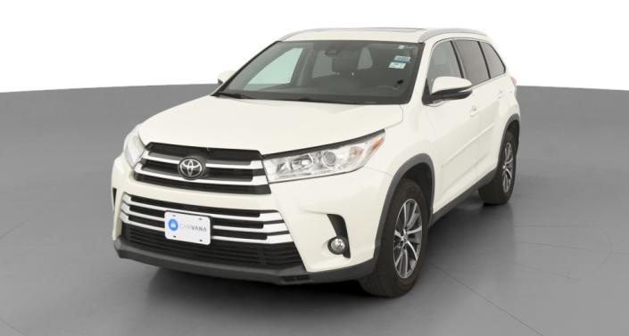 2019 Toyota Highlander XLE Hero Image