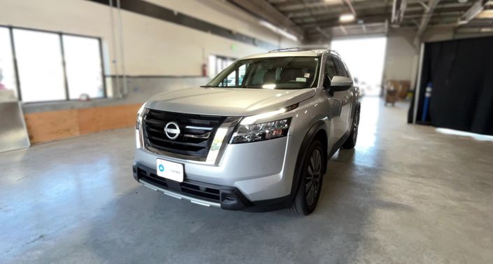 2024 Nissan Pathfinder SL Hero Image