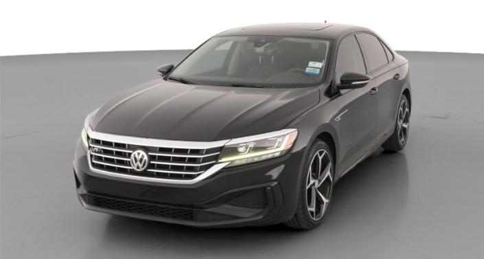 2020 Volkswagen Passat R-Line Hero Image