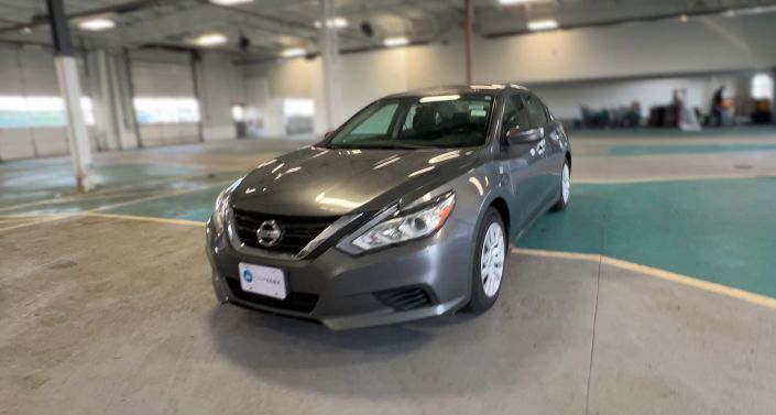 2016 Nissan Altima S Hero Image