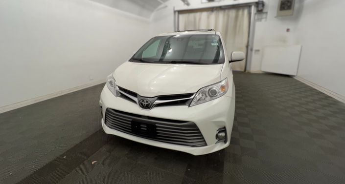 2020 Toyota Sienna XLE -
                  Framingham, MA