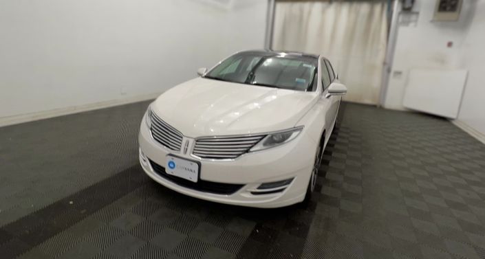 2014 Lincoln MKZ Base Hero Image