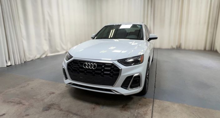 2023 Audi Q5 e Premium Hero Image