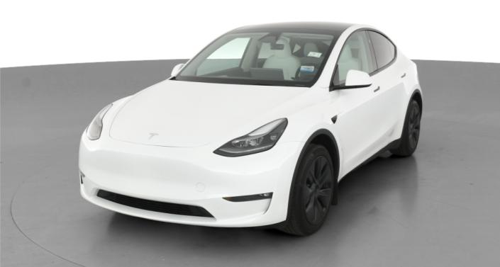 2024 Tesla Model Y Long Range Hero Image