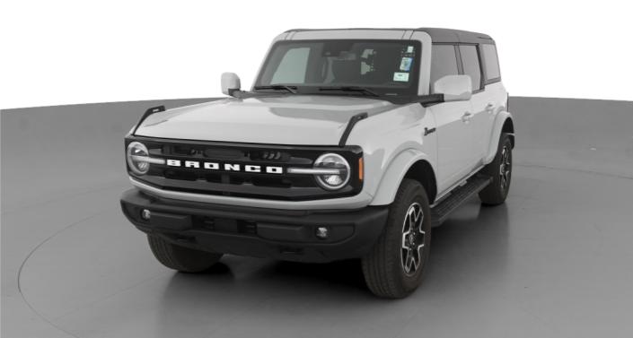 2023 Ford Bronco Outer Banks Hero Image