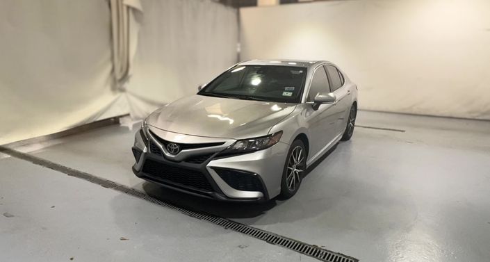 2023 Toyota Camry SE Hero Image