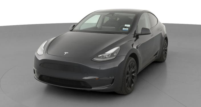 2024 Tesla Model Y Standard Range Hero Image