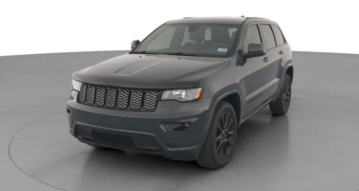 2017 Jeep Grand Cherokee Altitude Hero Image