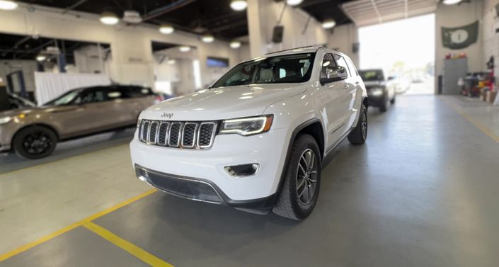 2017 Jeep Grand Cherokee Limited Edition Hero Image