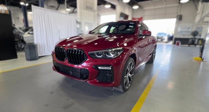 2021 BMW X6 sDrive40i Hero Image