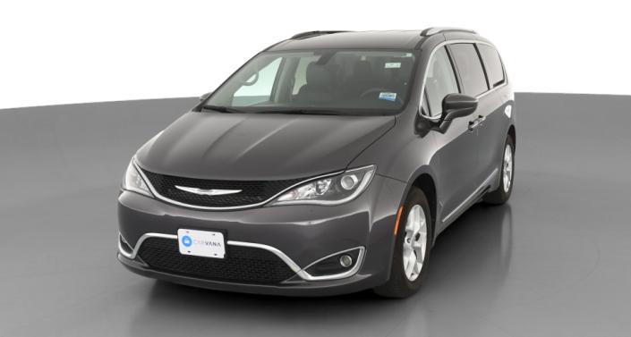 2017 Chrysler Pacifica  Hero Image