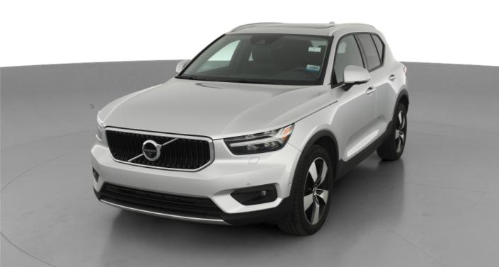 2019 Volvo XC40 T5 Momentum -
                  Lorain, OH