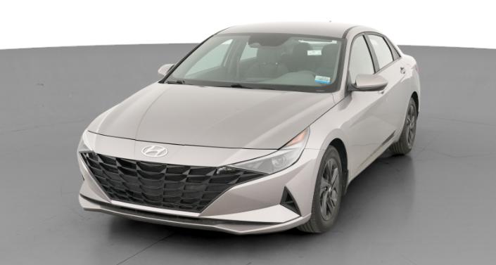 2022 Hyundai Elantra SEL Hero Image
