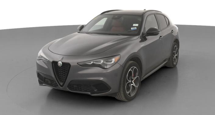 Thumbnail: 2024 Alfa Romeo Stelvio - 1
