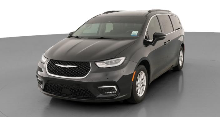 2022 Chrysler Pacifica Touring L Hero Image