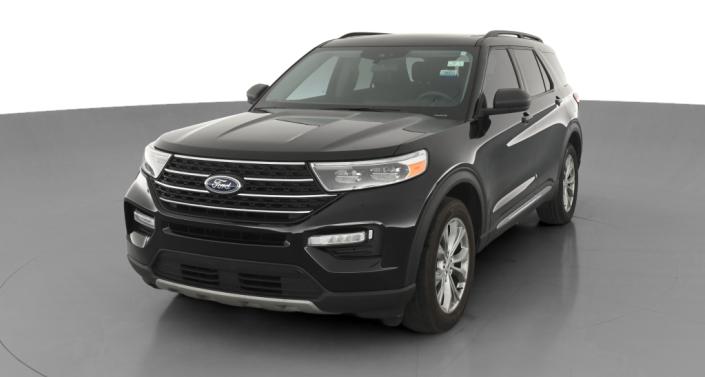 2023 Ford Explorer XLT Hero Image