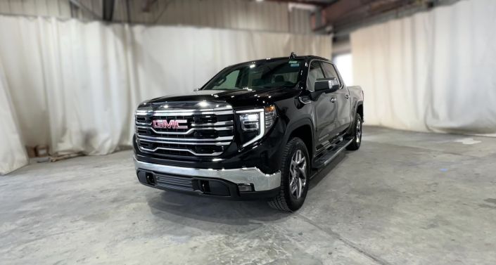 2025 GMC Sierra 1500 SLT Hero Image