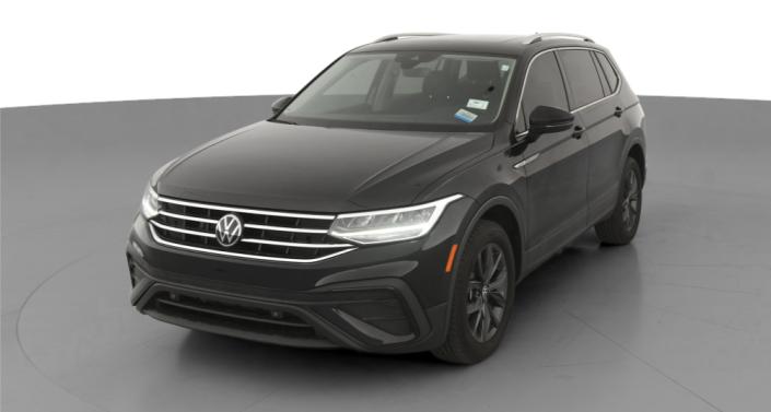 2022 Volkswagen Tiguan SE Hero Image