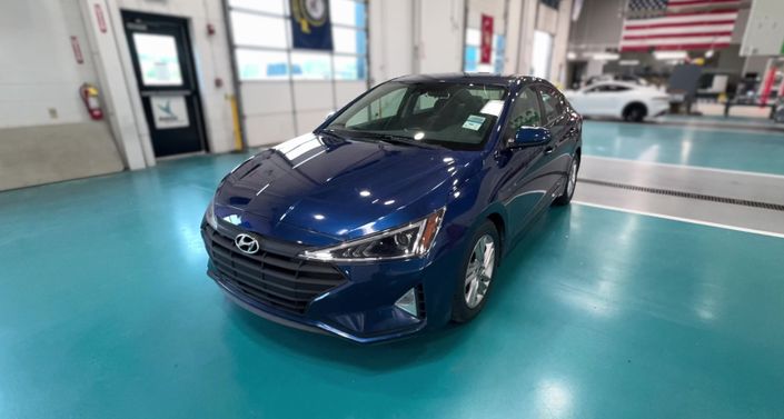 Thumbnail: 2019 Hyundai Elantra - 1