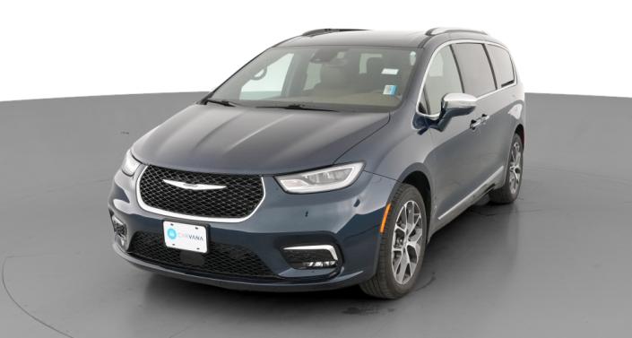 2021 Chrysler Pacifica Limited Hero Image
