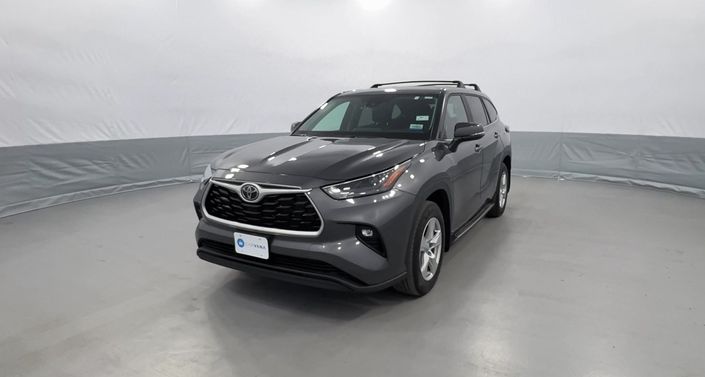 2023 Toyota Highlander LE Hero Image