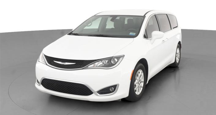 2020 Chrysler Pacifica Touring Hero Image