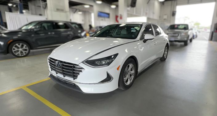 2021 Hyundai Sonata SE Hero Image